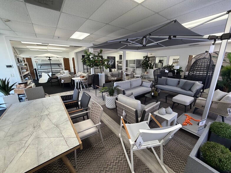 More Photos Of 2025 NW 15th Ave, Pompano Beach Warehouse For Lease