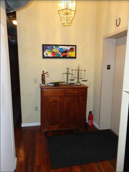 More Photos Of 639 Main St, Cincinnati Apartments For Sale