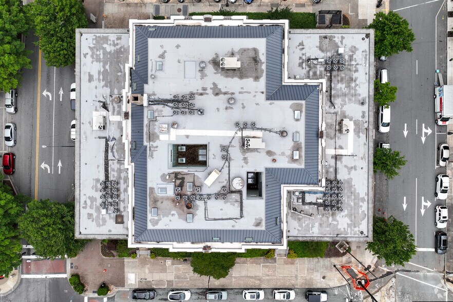 More Photos Of 50 W 4th St, Winston-Salem Apartments For Lease