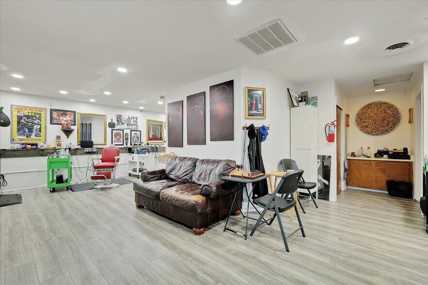 More Photos Of 525 Plumas St, Yuba City Storefront For Sale