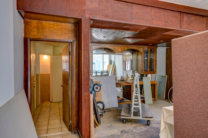 More Photos Of 7051-7053 3rd Ave, Los Angeles Storefront Retail Residential For Sale