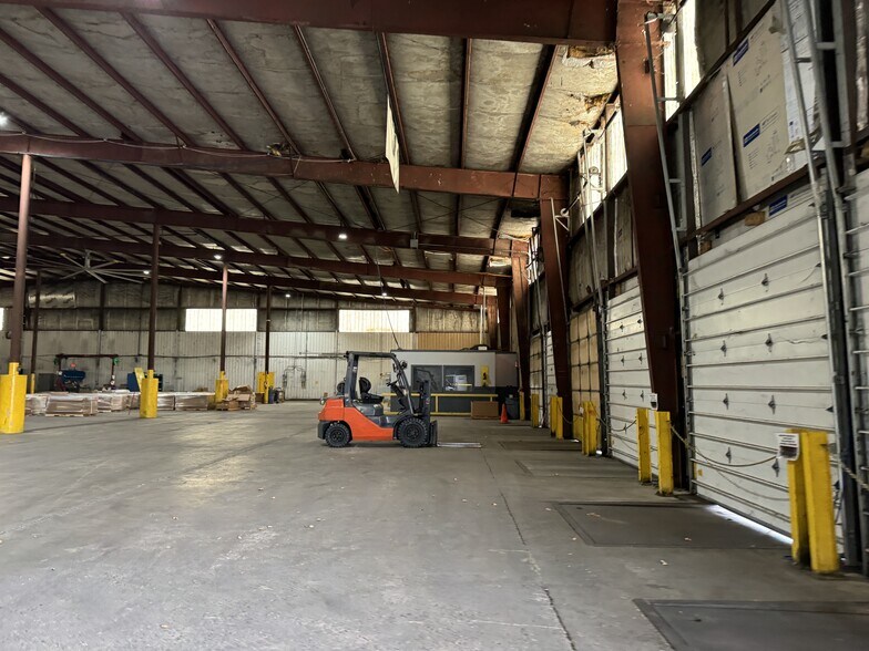 More Photos Of 2314 Wilkens Dr, Chillicothe Unknown For Lease