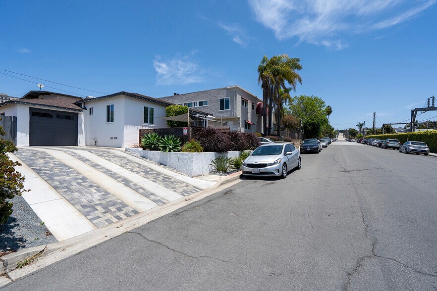 More Photos Of 5520 Riley St, San Diego Apartments For Sale