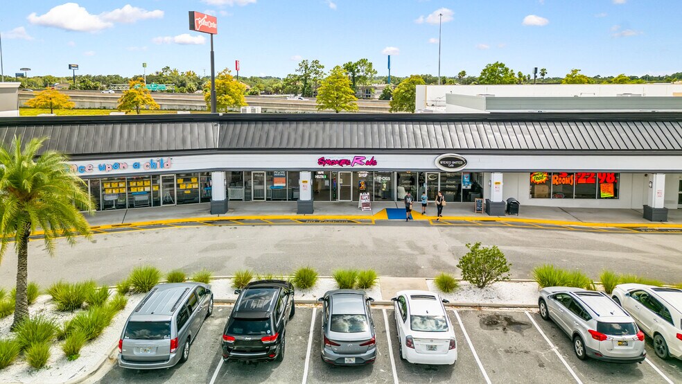 More Photos Of 8110 Blanding Blvd, Jacksonville Freestanding For Lease