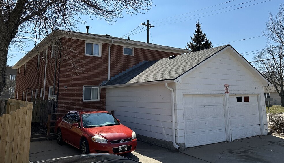 More Photos Of 1730 S 17th St, Lincoln Apartments For Sale