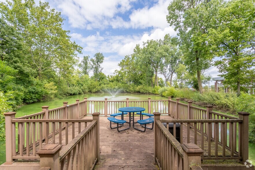 More Photos Of 1325 E Kemper Rd, Springdale Unknown For Lease