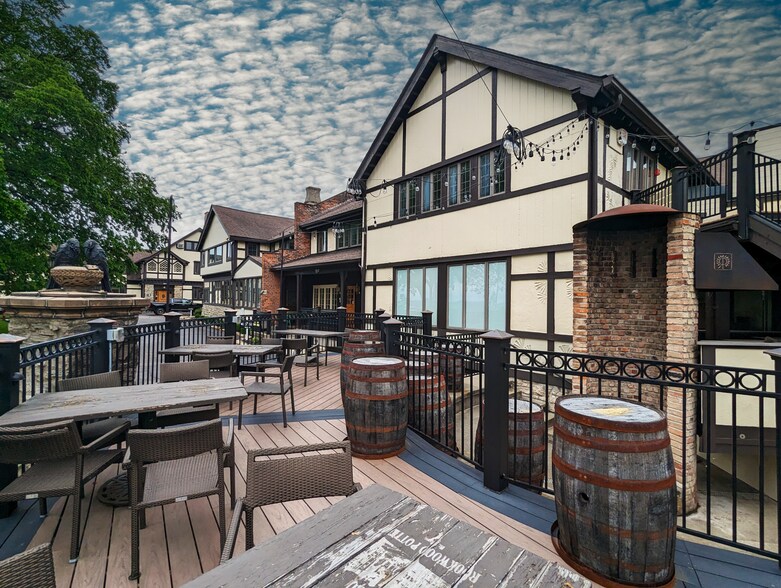 More Photos Of 1077 Celestial St, Cincinnati Office For Lease