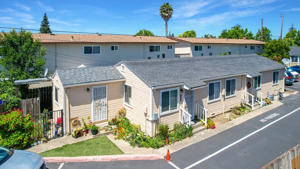 More Photos Of 204 Sunset Blvd, Hayward Apartments For Sale