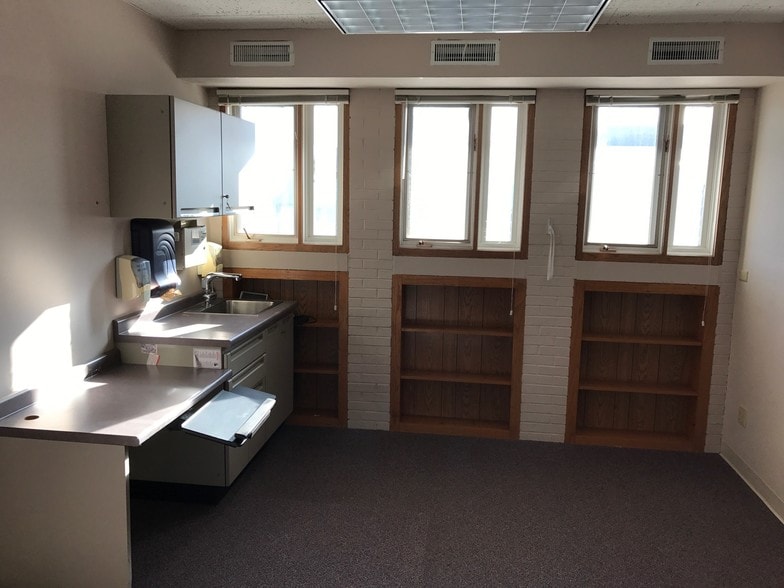 More Photos Of 800 55th St, Kenosha Skilled Nursing Facility For Lease