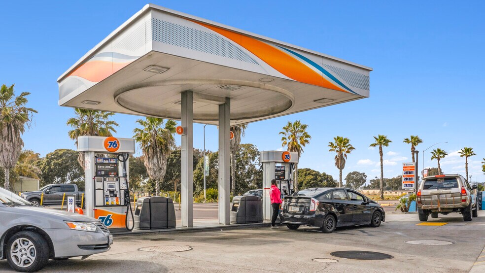 More Photos Of 2305 Sunset Cliffs Blvd, San Diego Freestanding For Sale