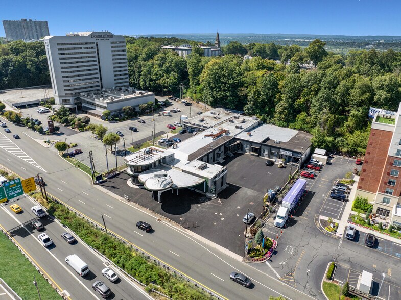 Primary Photo Of 2143 Rt 4 E, Fort Lee Warehouse For Lease