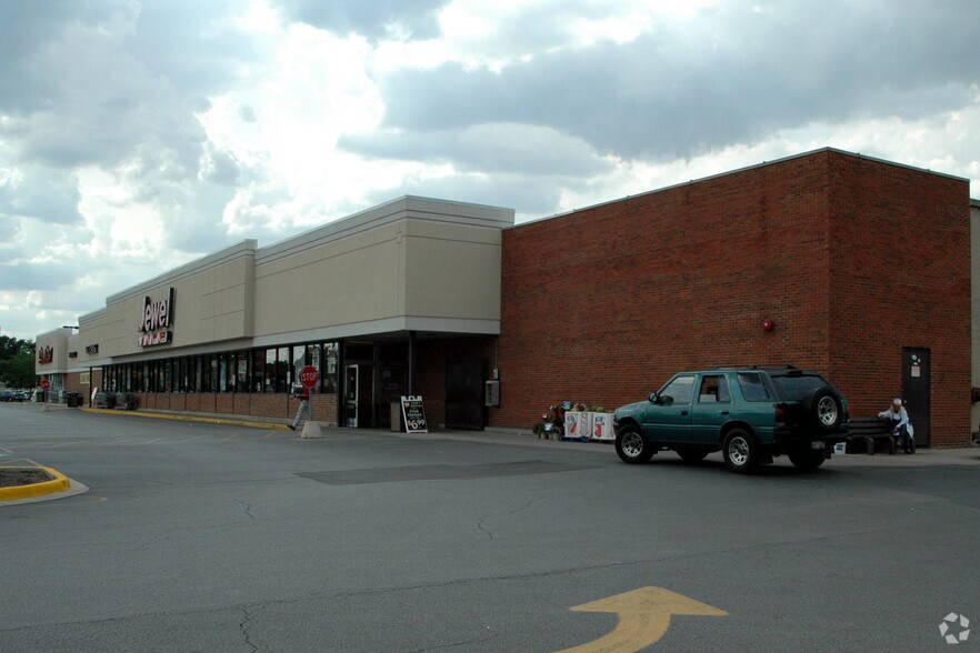 More Photos Of 3128-3156 W 103rd St, Chicago General Retail For Lease