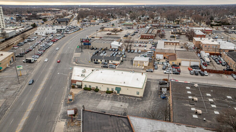 More Photos Of 4650 Southwest Hwy, Oak Lawn Medical For Sale