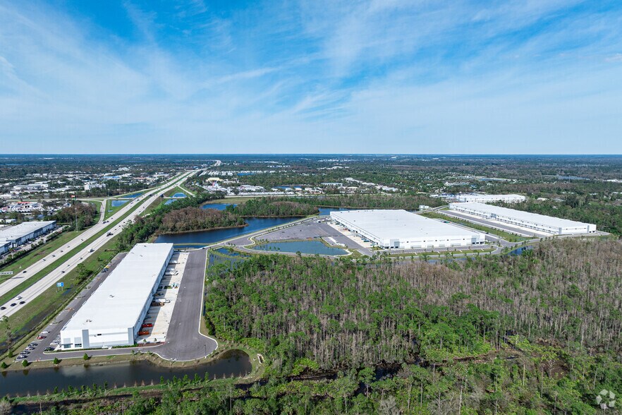 More Photos Of 6195 Tri County Commerce Way, Fort Myers Warehouse For Lease