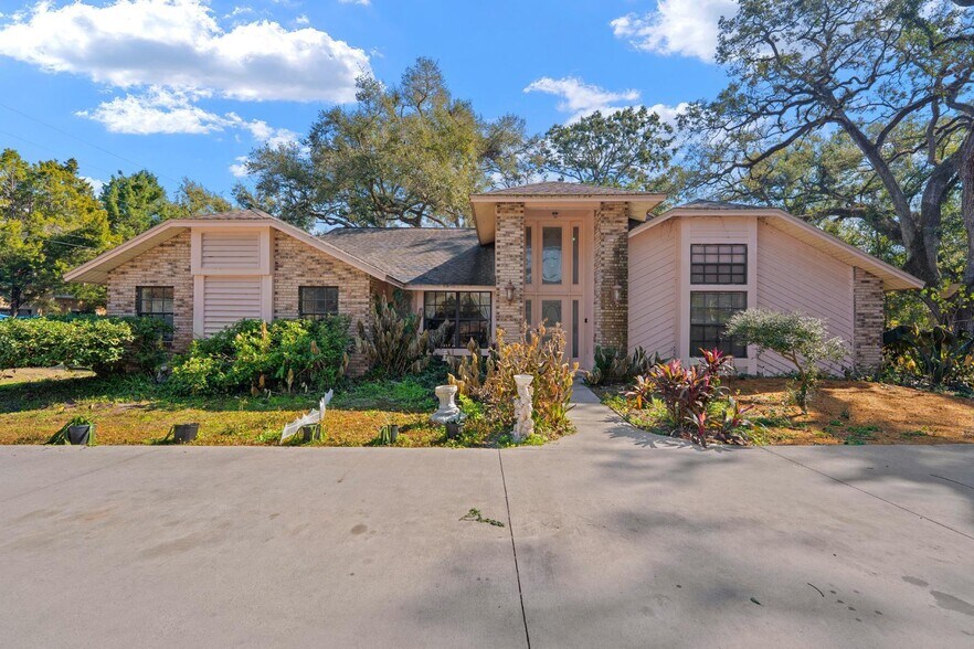 More Photos Of 2501 E Diana St, Tampa Office Residential For Sale