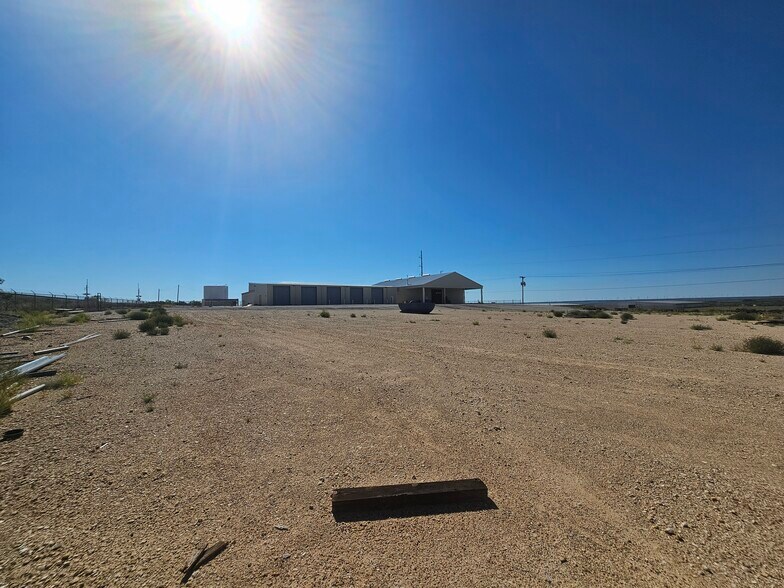 More Photos Of 110 CR 141, Sweetwater Warehouse For Sale