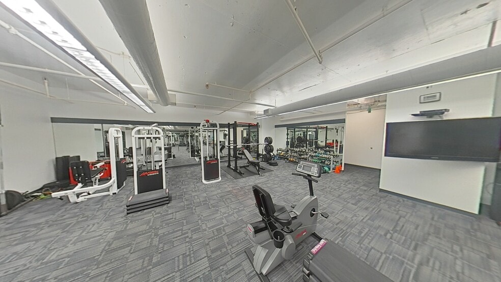 More Photos Of 1501 Farm Credit Dr, McLean Office For Lease