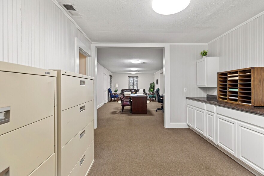 More Photos Of 5231 San Pedro Ave, San Antonio Office Residential For Sale