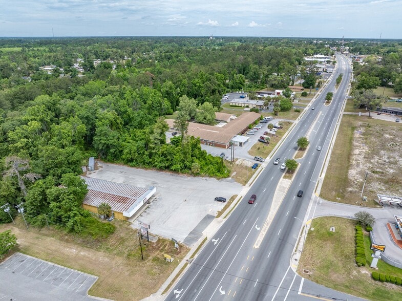 More Photos Of 1330 SW Main Blvd, Lake City Freestanding For Sale
