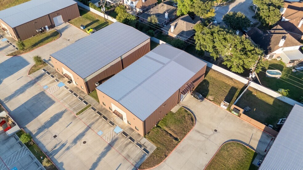 More Photos Of 13462 FM 529 Rd, Houston Light Distribution For Sale