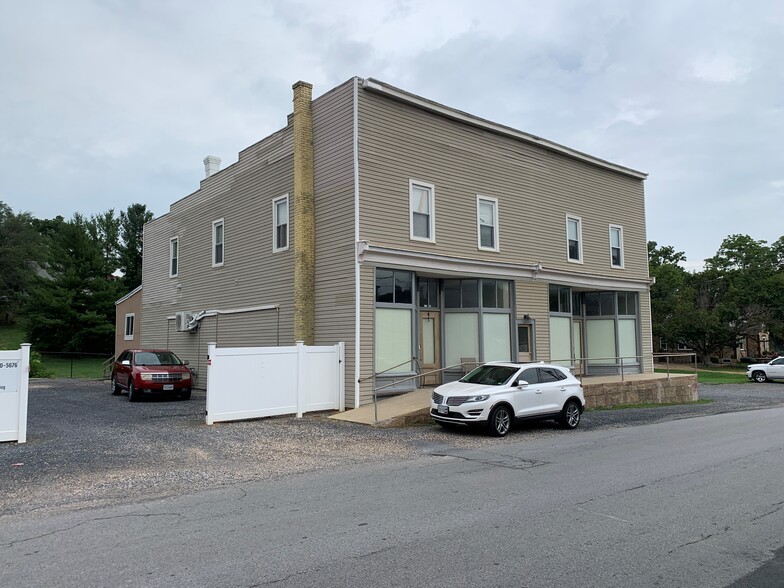 Primary Photo Of 22 Wayne Ave, Stuarts Draft Restaurant For Sale