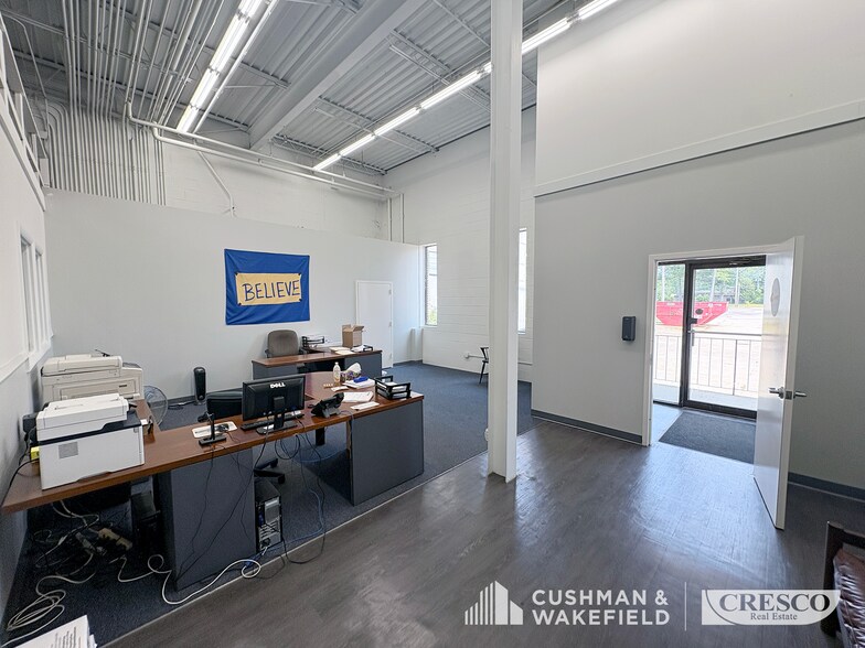 More Photos Of 4530 Hamann Ind Pky, Willoughby Manufacturing For Lease