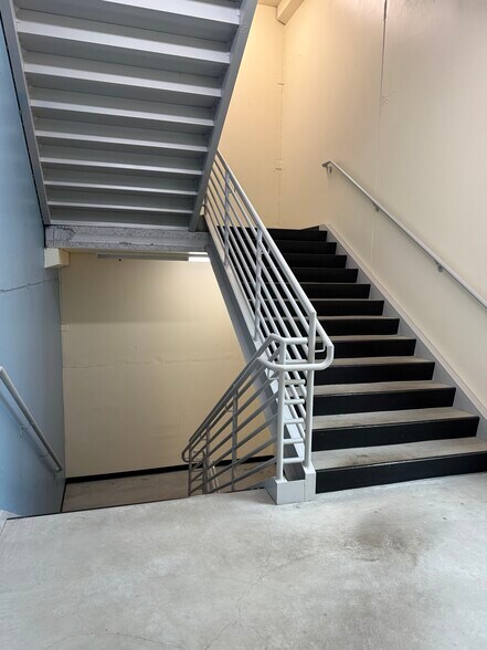 More Photos Of 215 Riverfront Ter, Eau Claire Office For Lease