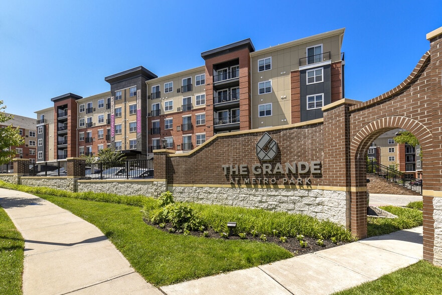 More Photos Of 3 Ronson Rd, Iselin Apartments For Lease