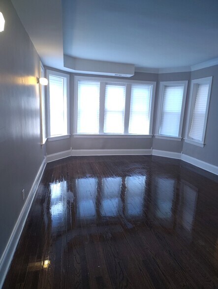 More Photos Of 8123 S Maryland Ave, Chicago Apartments For Sale