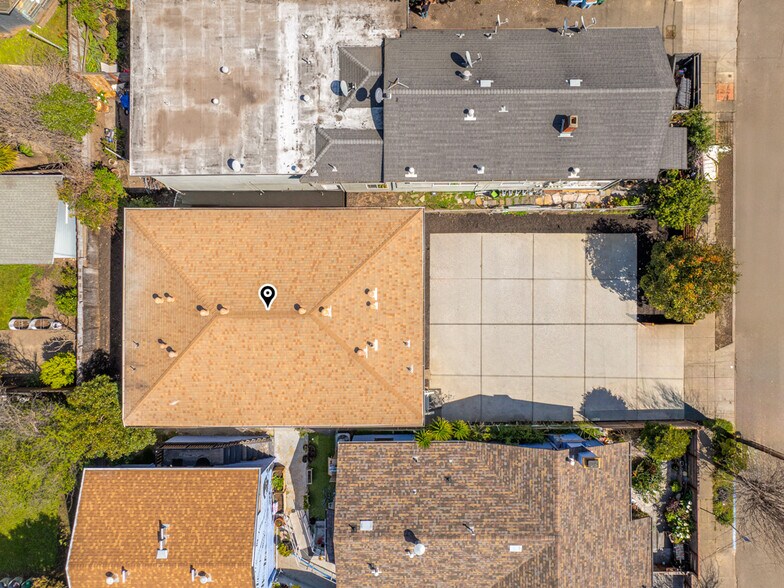More Photos Of 1533 Julia St, Berkeley Multifamily For Sale