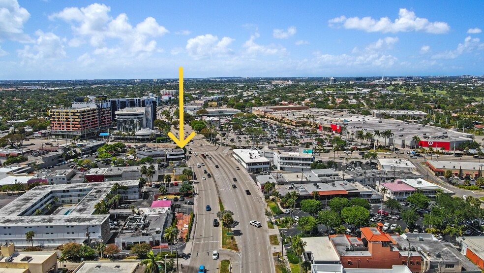 Primary Photo Of 3061 N Federal Hwy, Fort Lauderdale Storefront For Lease