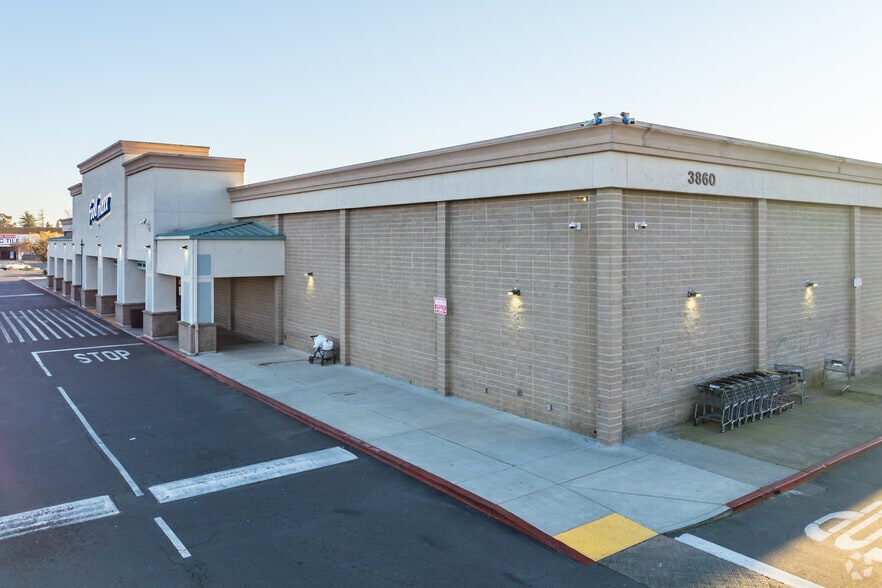 Primary Photo Of 3860 Florin Rd, Sacramento Freestanding For Sale