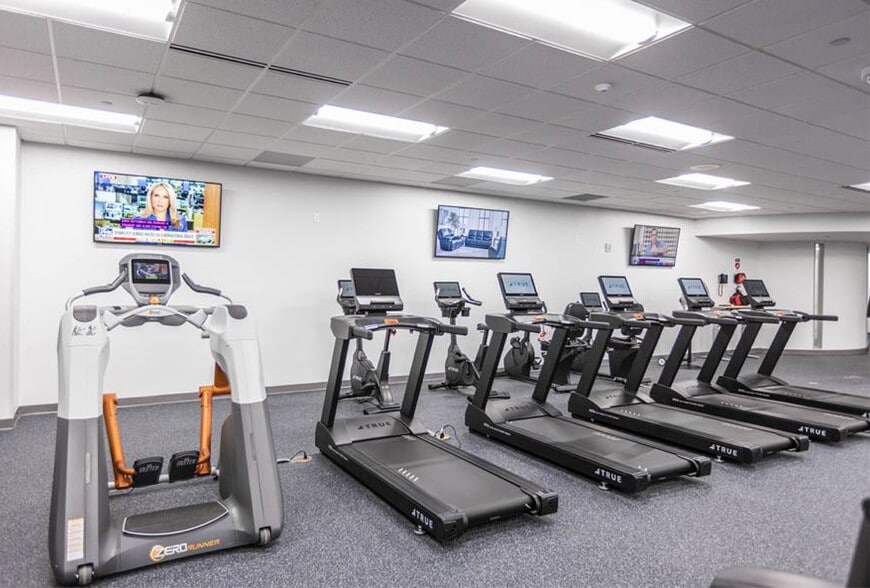 More Photos Of 7000 Midland Blvd, Amelia Office For Lease