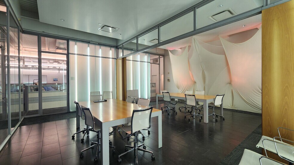 More Photos Of 16 Bleeker St, Millburn Warehouse For Lease