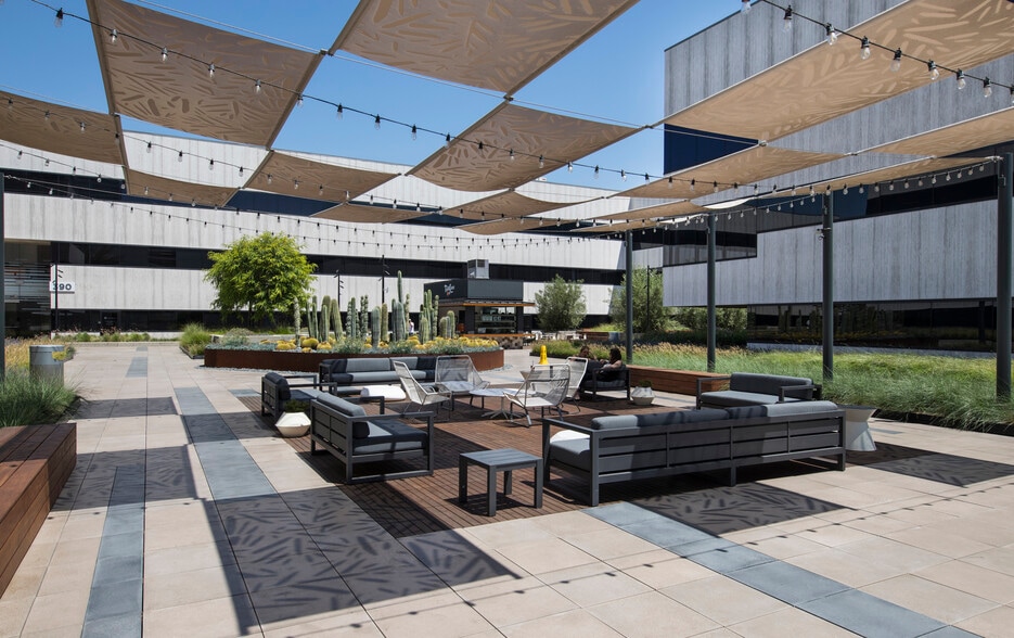 More Photos Of 300 N Pacific Coast Hwy, El Segundo Unknown For Lease