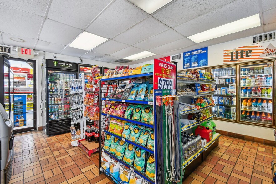 More Photos Of 2350 N Ponce De Leon Blvd, Saint Augustine Service Station For Sale