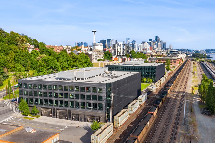 More Photos Of 635 Elliott Ave W, Seattle Office For Lease
