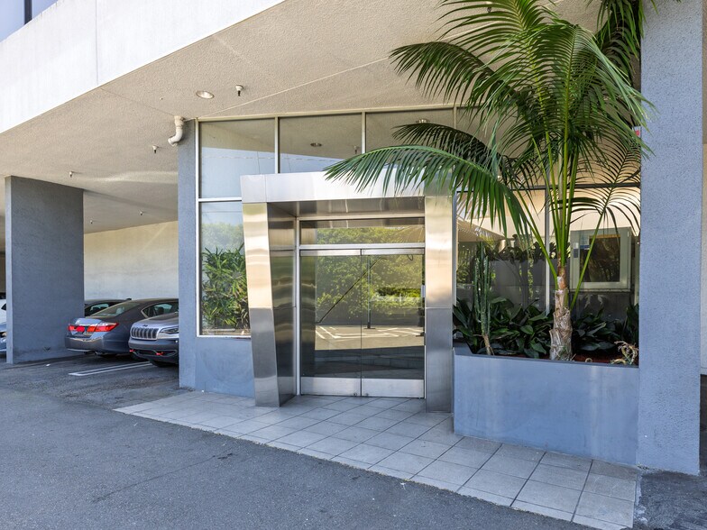 More Photos Of 5155 W Rosecrans Ave, Hawthorne Loft Creative Space For Sale