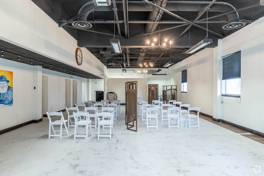 More Photos Of 101 SE 2nd Ave, Delray Beach Restaurant For Lease