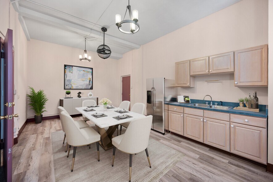 More Photos Of 16903 Fischer Rd, Cleveland Office For Sale