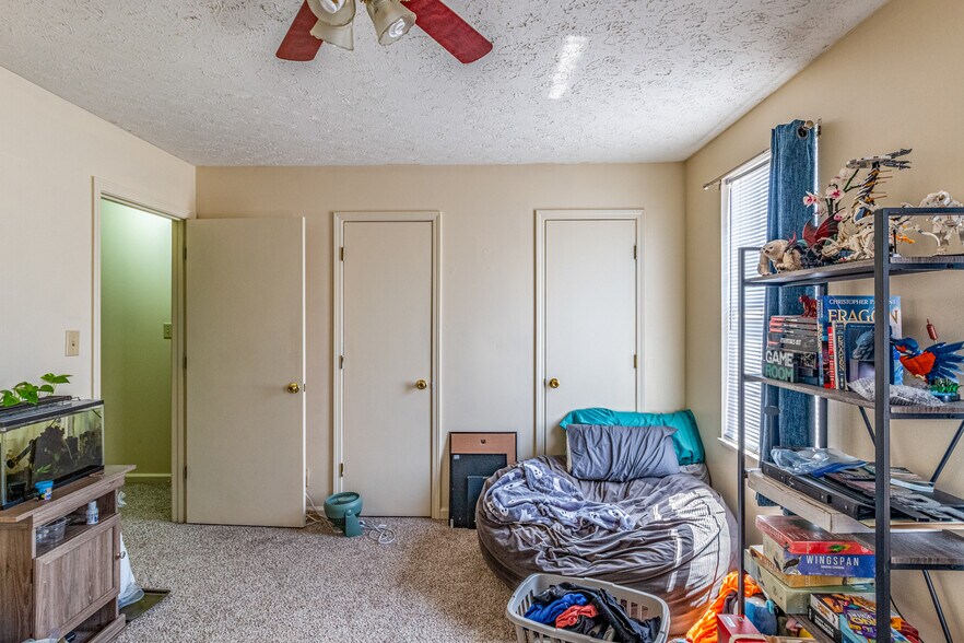 More Photos Of 291 Dunbar Cave Rd, Clarksville Multifamily For Sale