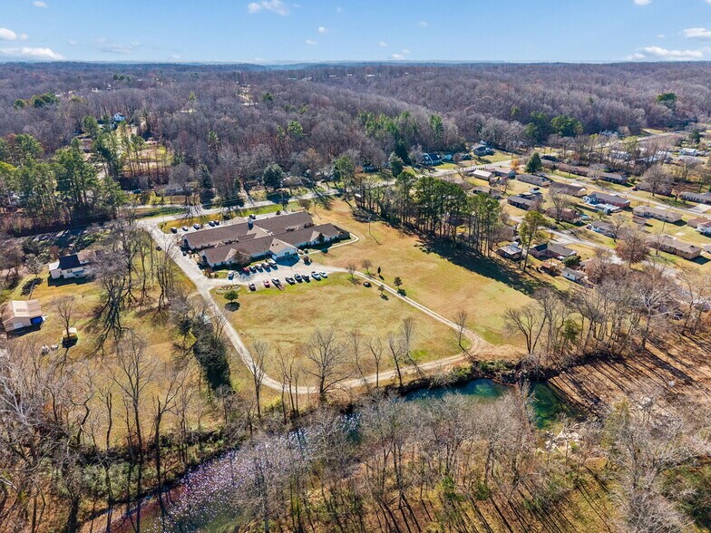 More Photos Of 811 W Main St, Waverly Healthcare For Sale