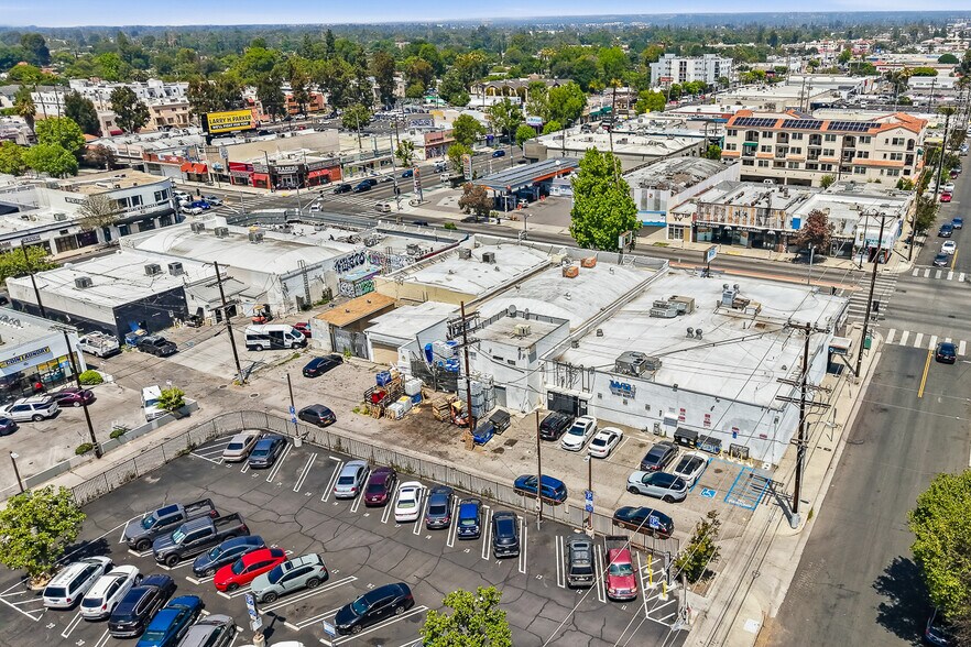 More Photos Of , Reseda General Retail For Sale