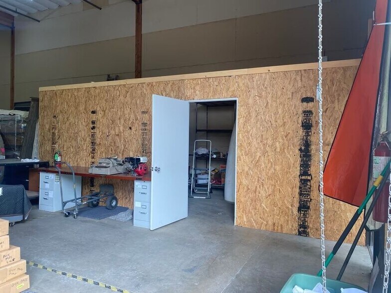 More Photos Of 11419 Sunrise Gold Cir, Rancho Cordova Warehouse For Lease