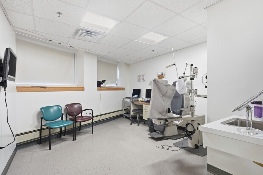 More Photos Of 14-20 Central Ave, Lynn Medical For Sale