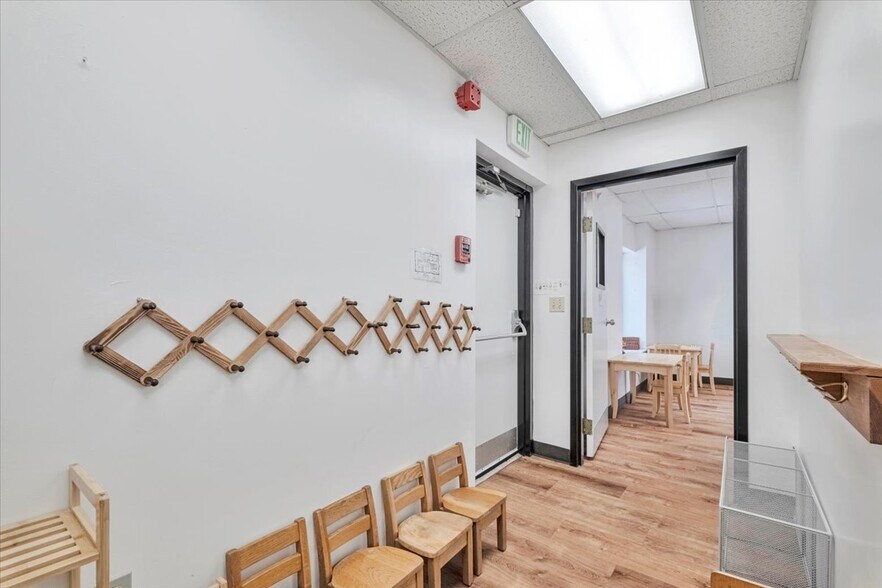 More Photos Of 4 Glenna Dr, Carmel Specialty For Sale