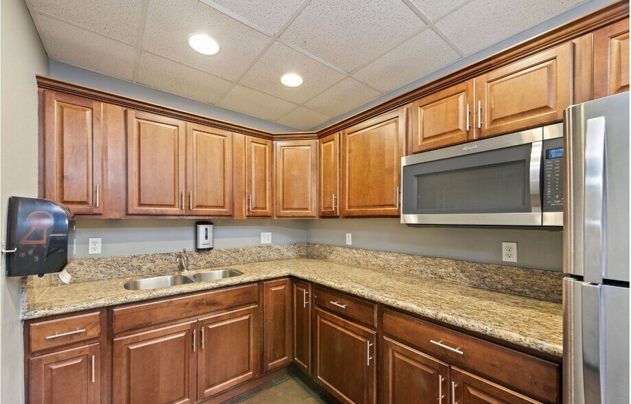 More Photos Of 960 Grand Ave, San Diego Office For Sale