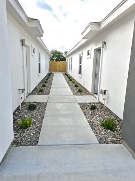 More Photos Of 12638 N. 33rd Ln, McAllen Apartments For Sale