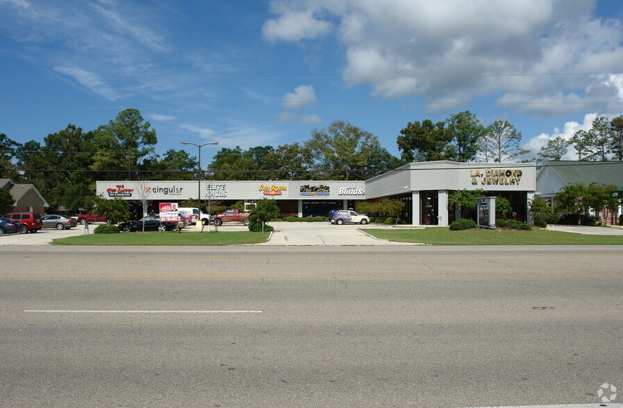 More Photos Of 4007-4025 Pontchartrain Dr, Slidell Storefront Retail Office For Sale