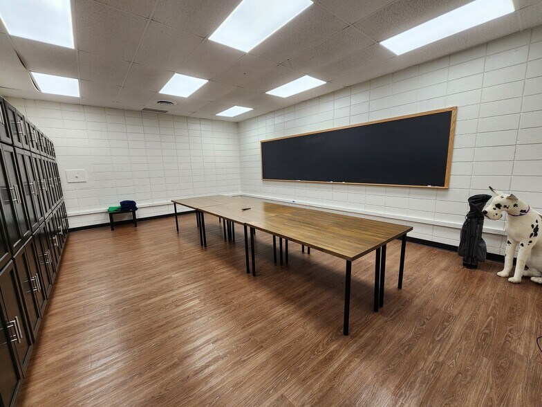 More Photos Of 501 Howell Rd, Greenville Office For Lease